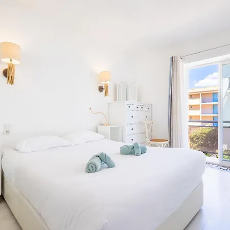 Daire Valras-loc Sablon - T4 Front De Avec Balcon
